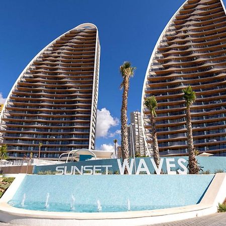 Sunset Waves Vistas Al Mar Apartment Benidorm Luaran gambar